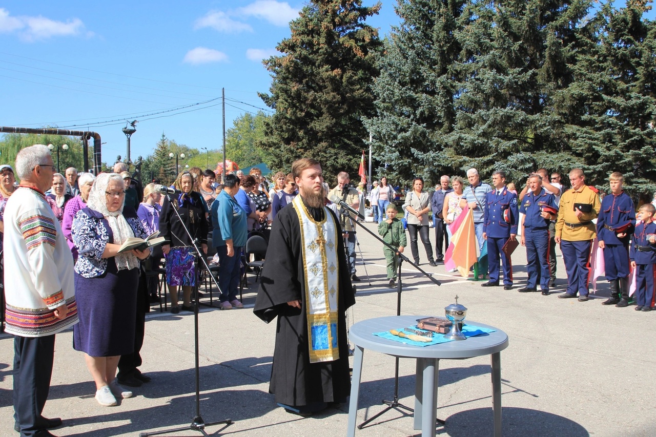 В субботу на площади посёлка Суходол состоялся фестиваль-праздник казачьей  культуры «Казачий холм» | 04.09.2023 | Сергиевск - БезФормата