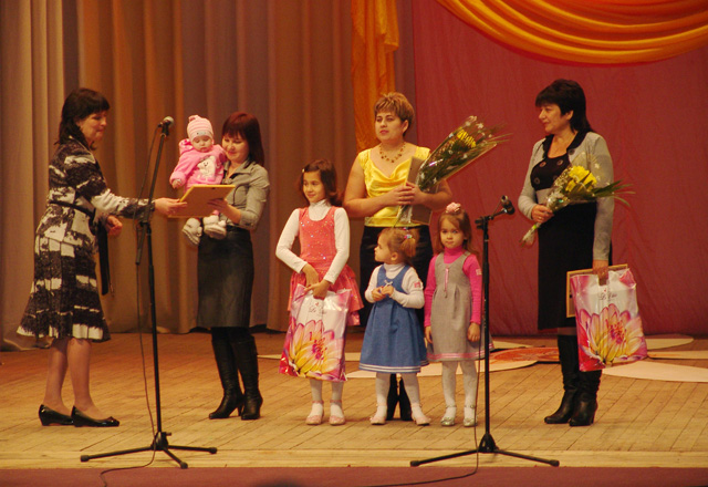 Чествование многодетных матерей Сергиевского района