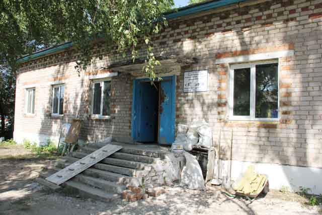 Здание сургутской поликлиники