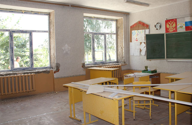  В кабинетах начальной школы заменят оконные блоки