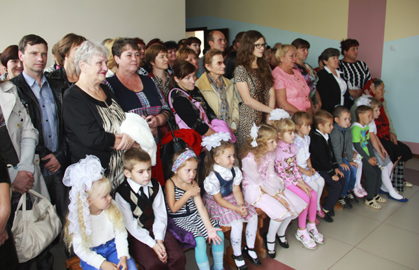 Родители учеников Елшанской школы и дети, посещающие детский сад